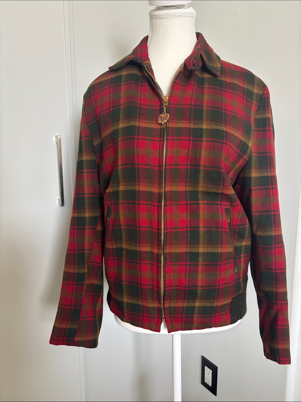 Vintage Craft of Canada Pure Virgin Wool Maple Leaf Tartan Jacket